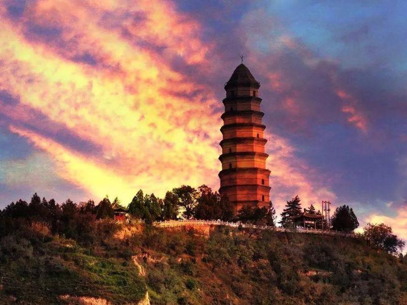 Lavande Hotel Yanan Pagoda Mountain Yan'an Exterior photo